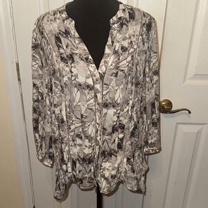 H&M Black and White Floral Blouse
